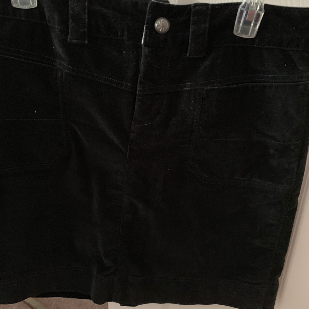 Althea velveteen skirt in perfect condition. M